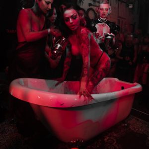 Torture Garden fetish club night Horror Hotel (Friday) 2 image 1 taken by [ 𝗡𝗢_𝗢𝗡𝗘 ] 𝘀𝘁𝘂𝗱𝗶𝗼 